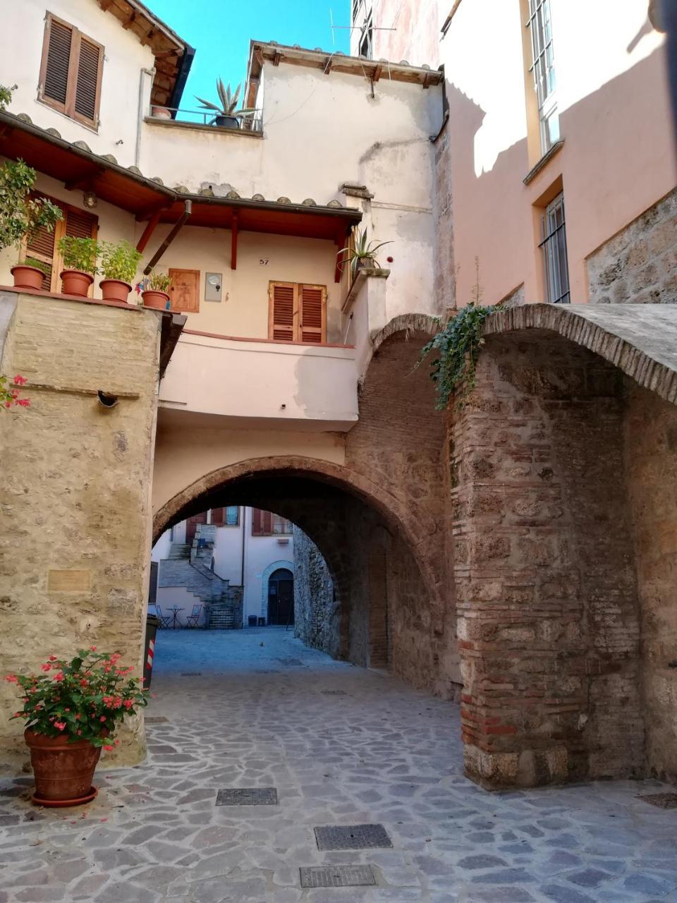 Appartamento Terni Centro Dış mekan fotoğraf
